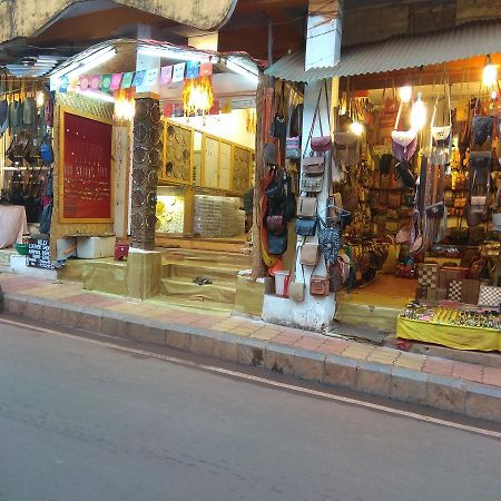 Radhabai Guest House Arambol Ngoại thất bức ảnh