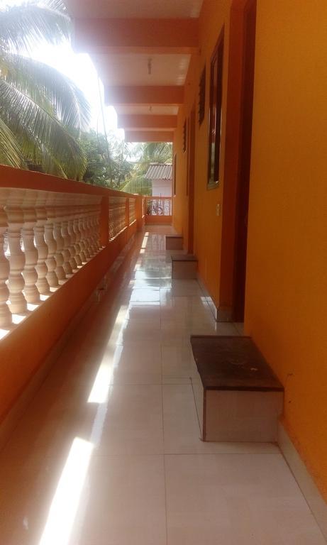 Radhabai Guest House Arambol Ngoại thất bức ảnh